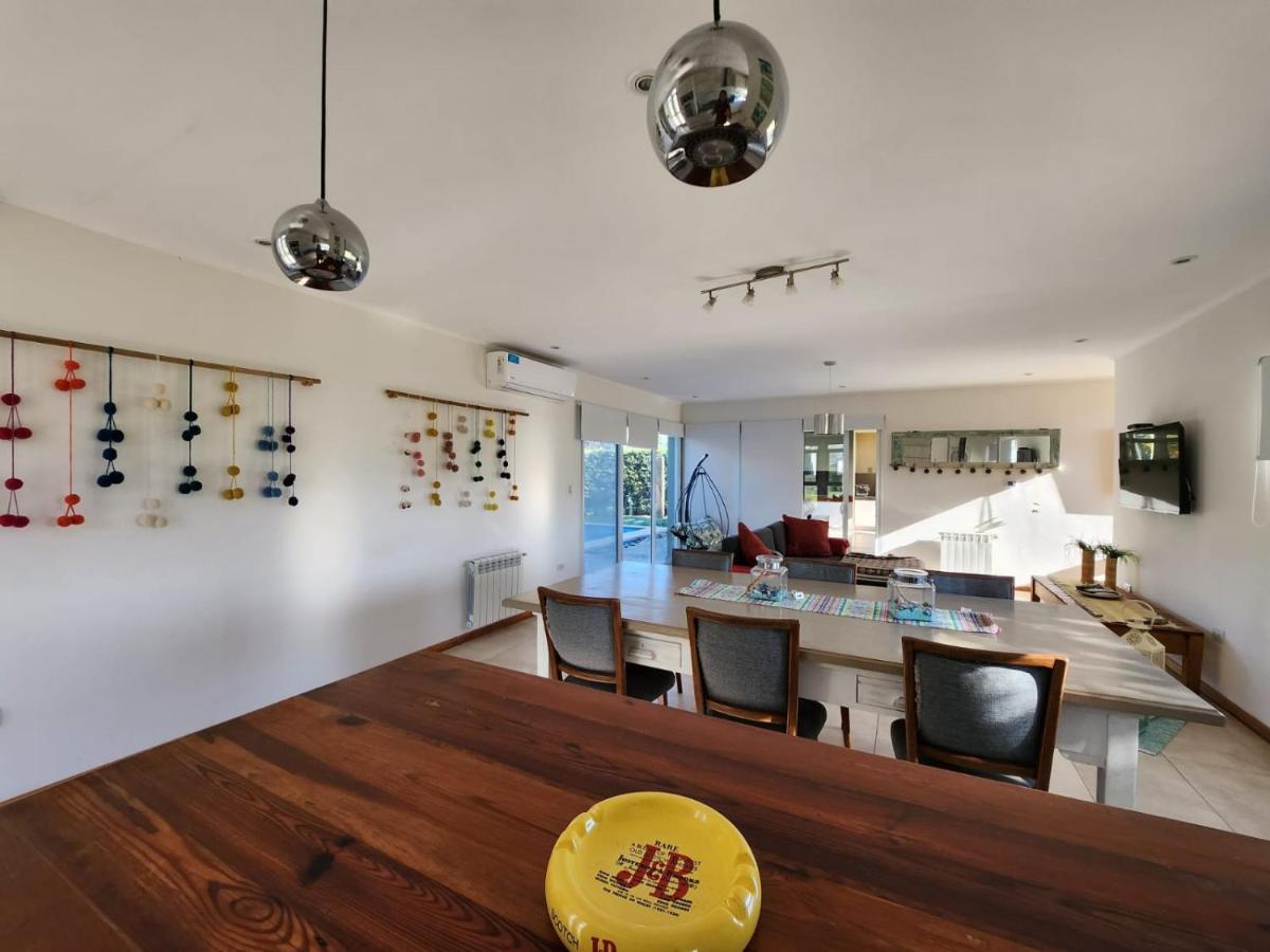 Casa En Club De Campo. Parque Y Pileta. Holiday home *