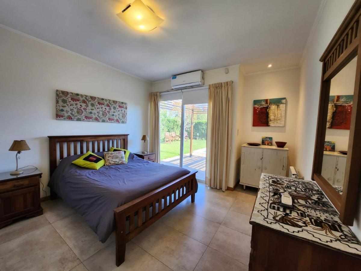 Casa En Club De Campo. Parque Y Pileta. Holiday home